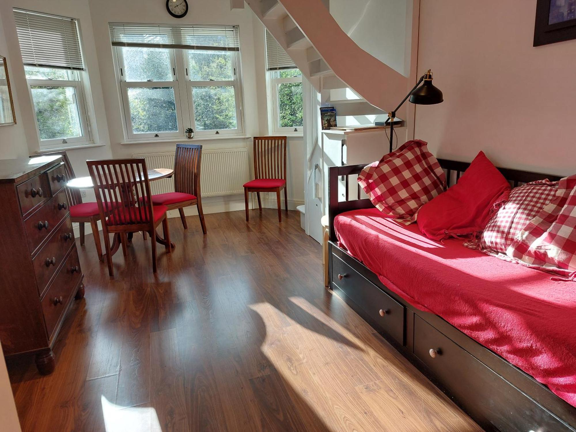 Epsom Road Flat